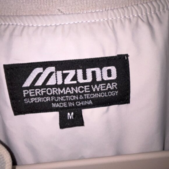 Mizuno Performance Wear Mens M Gray Windbreaker Chest 44 Wrist Closures - Picture 13 of 16
